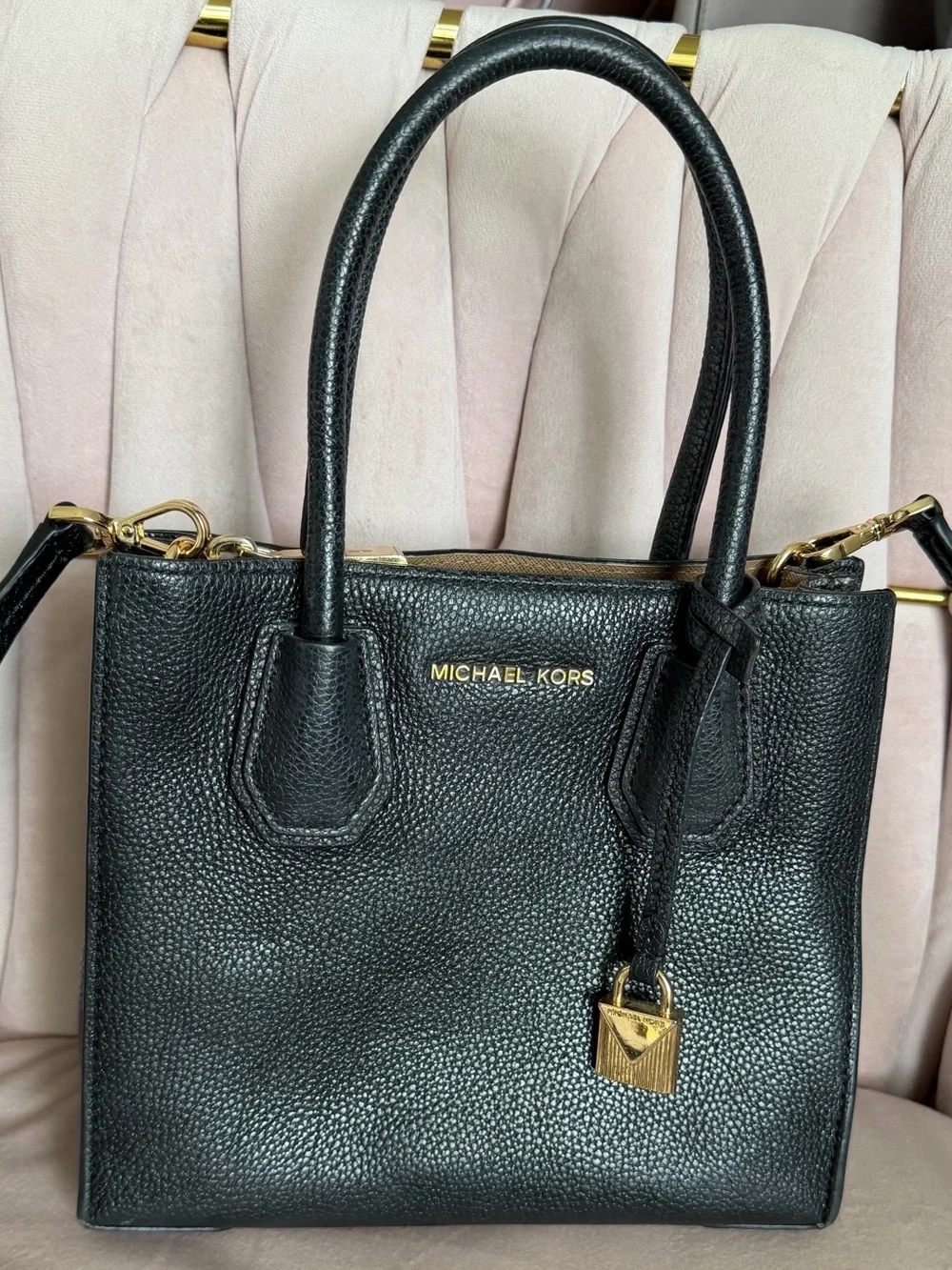 MICHAEL KORS⭐️🖤 Mercer Black Leather Crossbody
